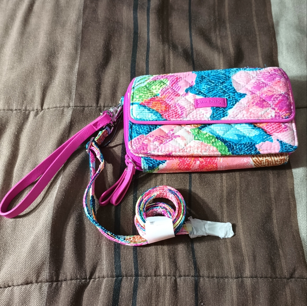 Vera Bradley RFID‎ Protection Wristlet/Wallet/Crossbody Bag NWOT